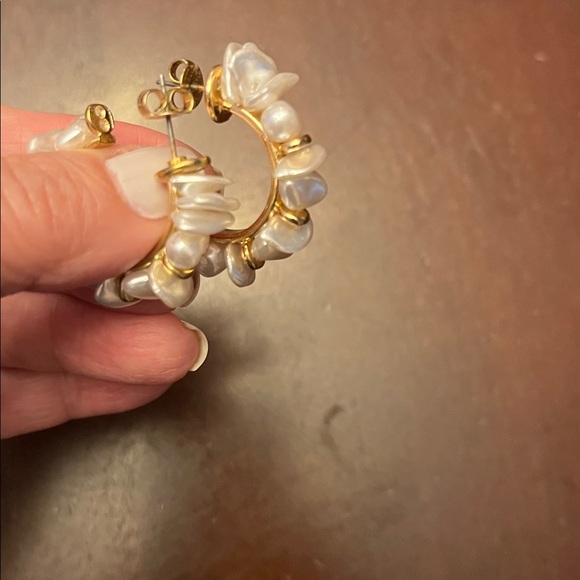 Gold tone and Pearl Accent Hoop Earrings - Women Jewelry - Picture 5 of 6